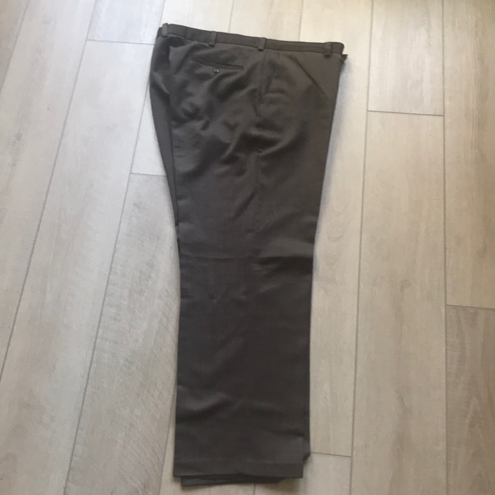 Men’s Haggar Brown Dress Pant